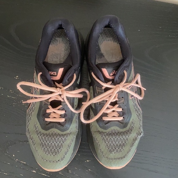 ASICS Women's GT-2000 6 Trail Running Sneaker Size 10 - Picture 8 of 12